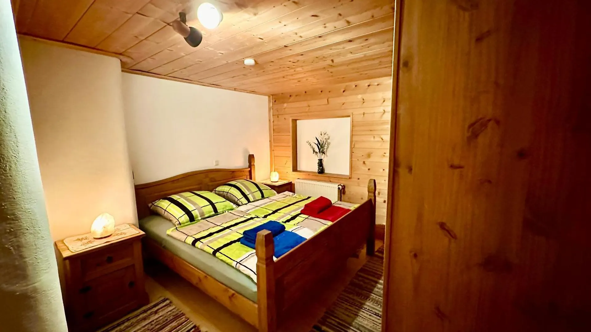 Suite Sinja Erlebnisferienwohnung Hausham 0*,  Germany
